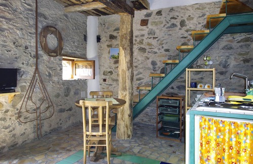 Belmonte Calabro House | Ecotourism Retreat in Belmonte Calabro with Oceanfront Spa