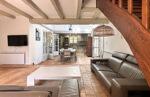 La Palmyre Villa | Charente Villa with Private Pool - Up to 12 People