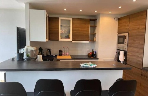 Charenton-le-Pont Apartment | Family-Friendly Charenton le Pont Apartment for 4 Guests
