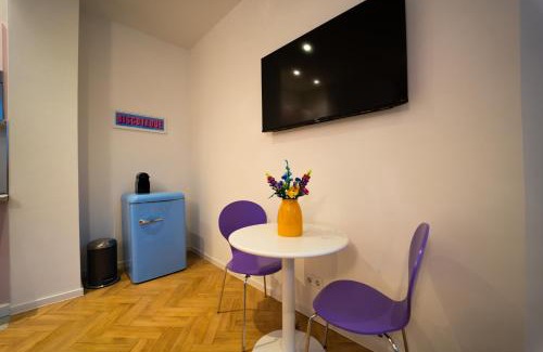 Zentrum-Sued Apartment | Discover Charles & Kätchen Style in Zentrum-Süd