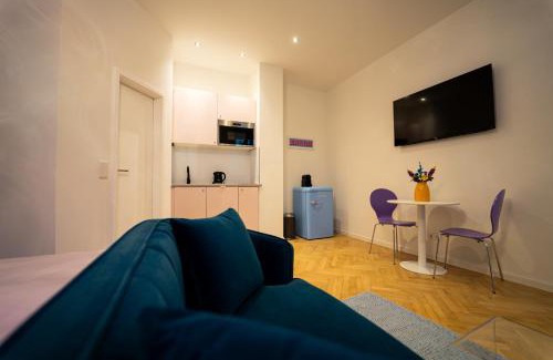 Zentrum-Sued Apartment | Discover Charles & Kätchen Style in Zentrum-Süd