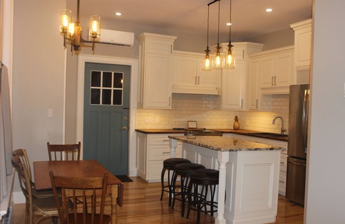 Queens Square House | Elegant Charles Palmer House: Rated 10/10 & Family-Friendly