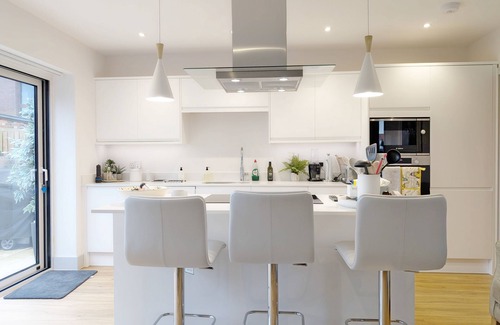 Petersfield Cottage | Charles Street - Petersfield - a town house that sleeps 4 guests in 2 bedrooms