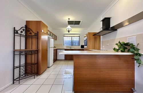 Glen Innes Hotel | Discover Charlesworth On The Park - Family-Friendly Retreat