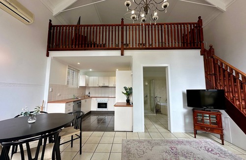 Glen Innes Hotel | Discover Charlesworth On The Park - Family-Friendly Retreat