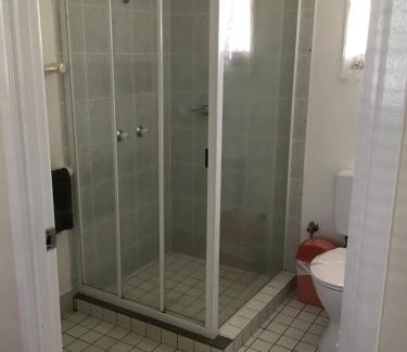 Charleville Hotel | Welcoming Charleville Waltzing Matilda Motor Inn with Pool