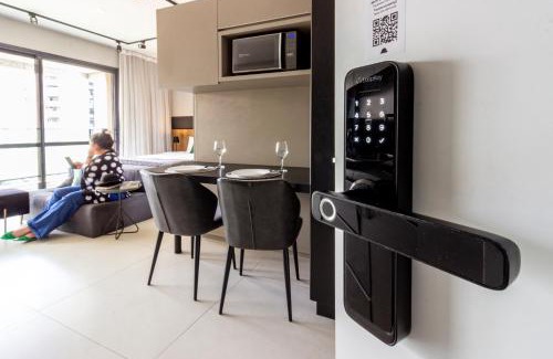 Vila Nova Conceicao Apartment | Experience Charlie Itaim: Oceanfront Stay with Pool Access