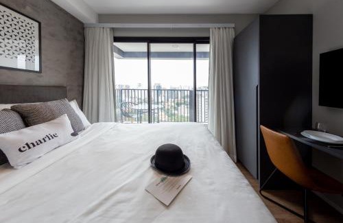 Vila Mariana Apartment | Discover Charlie Nik Vila Mariana: Oceanfront Family Retreat