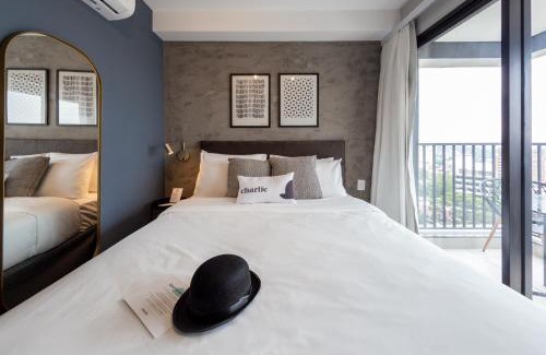 Vila Mariana Apartment | Discover Charlie Nik Vila Mariana: Oceanfront Family Retreat