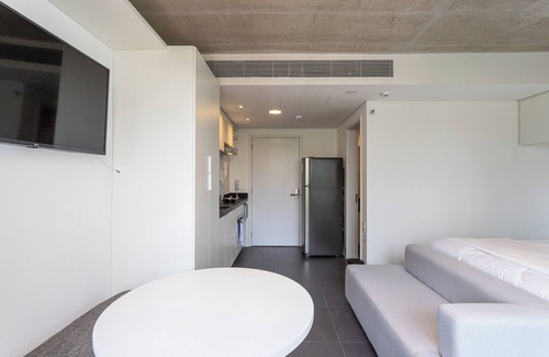 Sao Paulo Apartment | Discover Charlie onze22 Vila Madalena: Top Amenities Await