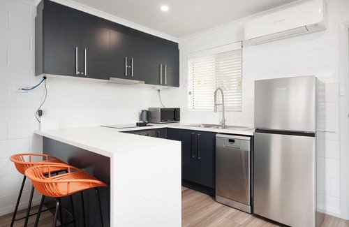 Albury Apartment | Charlie's on Stanley - Cozy One Bedroom in Albury Center