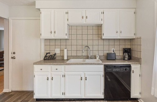 North Greece House | Discover Charlotte Charmer: Pet-Friendly 3 Bdrm Retreat