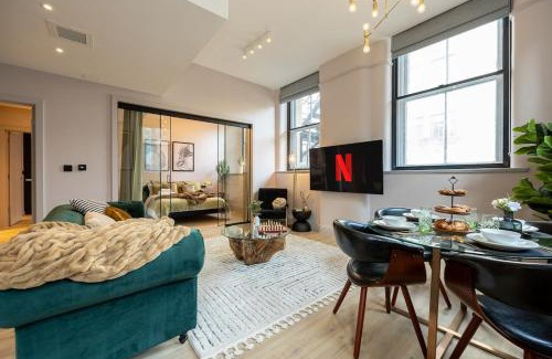 Chinatown Apartment | Explore Charlotte House Residence by COQOON: 4-Star Retreat