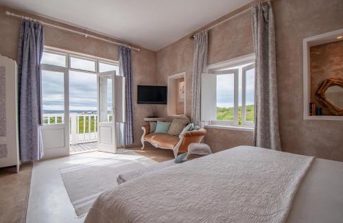 Still Bay Apartment | Experience Charlotte House: Ocean View & Family Friendly