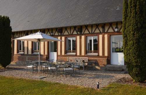 Doudeville House | Discover Charlotte's House: Guest Rated 9.8, Family-Friendly Stay