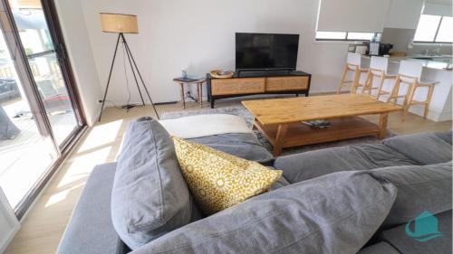 Bonnells Bay House | Experience Elegance at Charlottes Rhapsody - Family Friendly