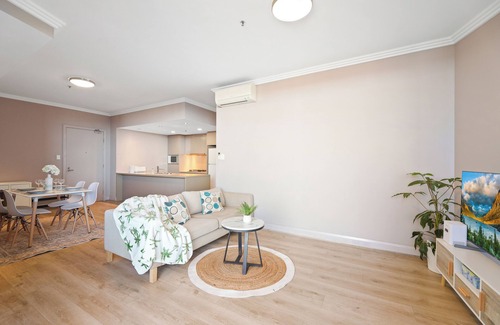 Sydney Olympic Park Apartment | Charm 2Beds in Olympic Park