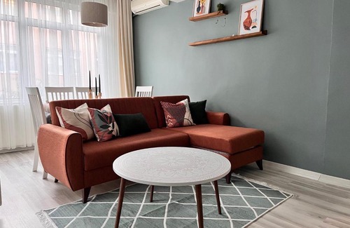 Uskudar Apartment | Cozy 2BR Apartment - Family Friendly with Great Ratings