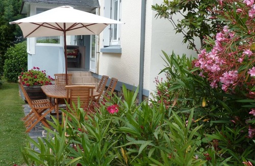Bannalec House | Relaxation Awaits: Tranquil Escape 15 km from the Sea