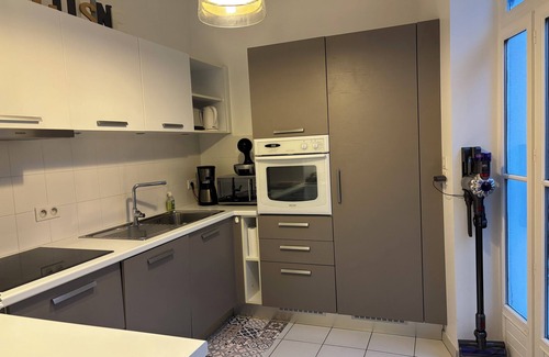 Saint-Martin-de-Re Apartment | Modern Oceanfront Rental in Saint Martin de Ré – 10/10 Rating