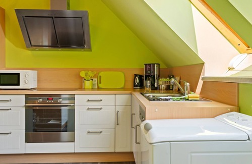 Pohla Apartment | Relaxing Apartment with Garden View in Erzgebirge, Rated 9.6
