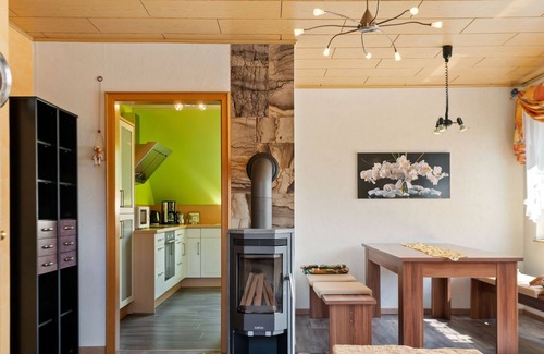 Pohla Apartment | Relaxing Apartment with Garden View in Erzgebirge, Rated 9.6