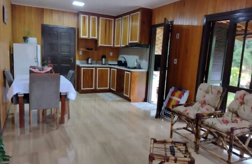 Sao Vendelino Cottage | Delightful Retreat in Paradise for 2 Guests