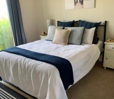 Lake Charm Bed & Breakfast | Discover Oceanfront Bliss at Charm Lodge - Rated 9.4/10