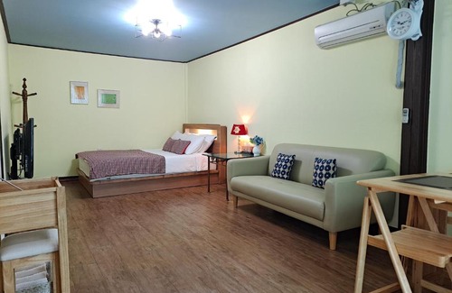 Gapyeong House | Family-Friendly Stay at Charm Pension with Kitchen Amenities