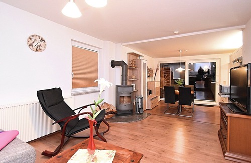 Blankenburg House | Inviting Holiday Home in Blankenburg with E-station Access