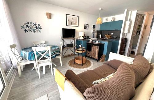 Hendaye Apartment | Charmant 2 pièces à Hendaye avec WiFi - FR-1-239-1105