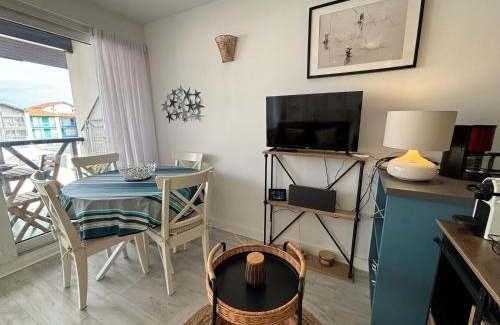 Hendaye Apartment | Charmant 2 pièces à Hendaye avec WiFi - FR-1-239-1105