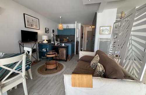 Hendaye Apartment | Charmant 2 pièces à Hendaye avec WiFi - FR-1-239-1105