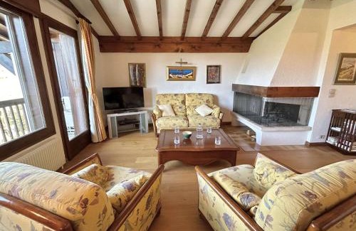 Le Planellet Apartment | Family-Friendly Apartment Megève for 4 Guests, Rated 8.5/10