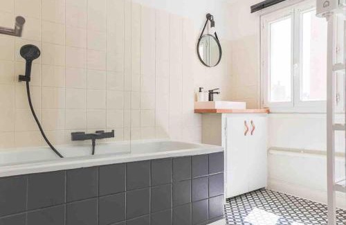 6th Arrondissement Apartment | Comfortable 2-Bedroom Accommodations in Central Marseille