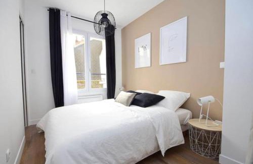 Bourgogne Apartment | Stylish 2P in the Heart of Orléans - Family-Friendly Stay