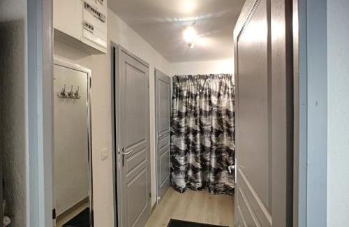 Les Bruyeres Apartment | Stylish Appartement Les Menuires: Family-Friendly Retreat