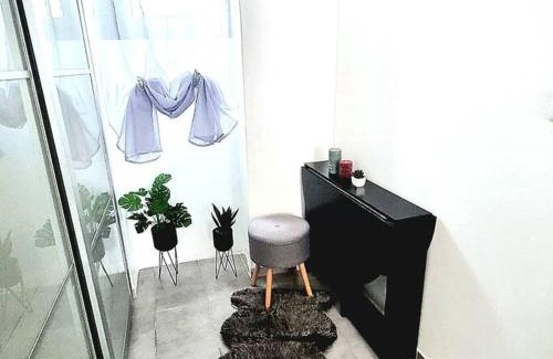 Menpenti Apartment | Cozy Apartment for 4 in Vibrant Marseille - Family Friendly