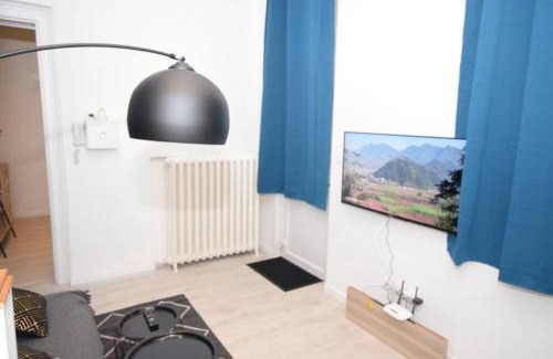 Valenciennes Apartment | Central Appart with Free WiFi - Family Friendly Retreat