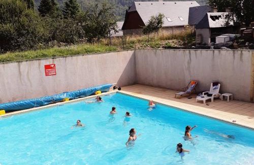 Vignec Apartment | Cozy 2-Bedroom Apartment with Pool Near Saint-Lary-Soulan