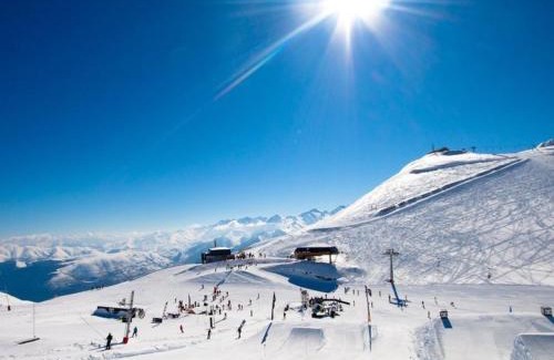Vignec Apartment | Cozy 2-Bedroom Apartment with Pool Near Saint-Lary-Soulan