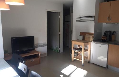 Arette Apartment | Cozy Apartment at the Foot of the Slopes for 6 Guests
