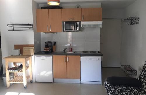 Arette Apartment | Cozy Apartment at the Foot of the Slopes for 6 Guests