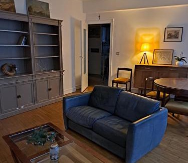 Gien Apartment | Cozy Apartment at the Foot of the Castle - Pet Friendly