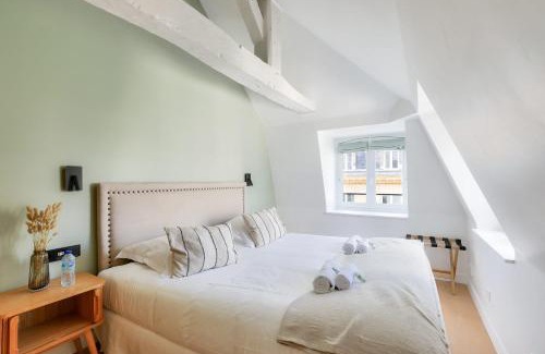 Enfants-Rouges Apartment | Cozy Apartment with Air Conditioning in Paris 3