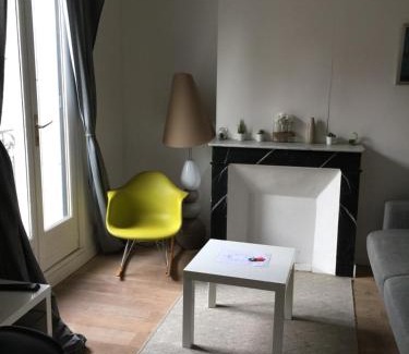 Comedie Apartment | Prime Apartment in Central Comédie - Rated 8.5 by Guests