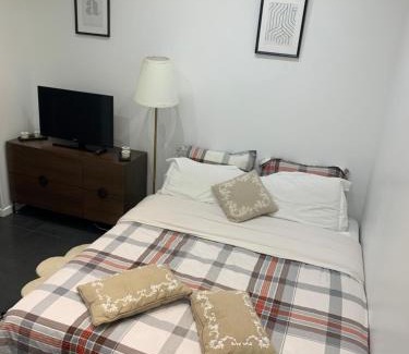 Quartier de la Chapelle Apartment | Cozy Apartment in Vibrant Paris 18 - Pet & Child Friendly