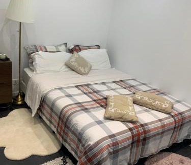 Quartier de la Chapelle Apartment | Cozy Apartment in Vibrant Paris 18 - Pet & Child Friendly