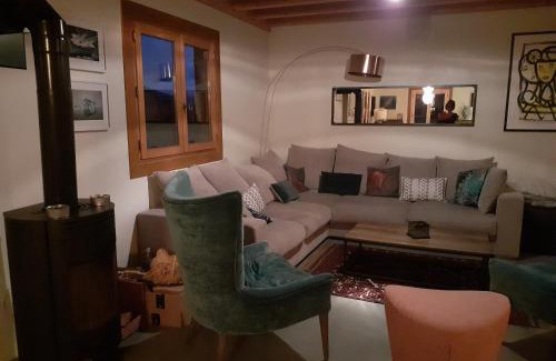 Faverges-Seythenex Ski Chalet | Serene Chalet with Mountain Views, Pet-Friendly Retreat