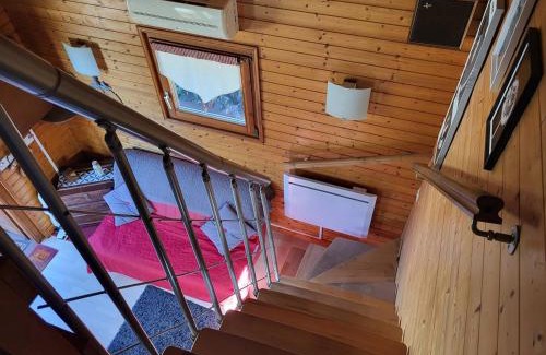 Amfreville Ski Chalet | Relaxing Chalet with Private Garden for Peaceful Retreat
